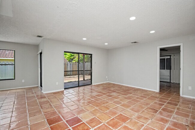 7407 Silver Woods Ct