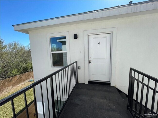 18 South Dr Unit 4