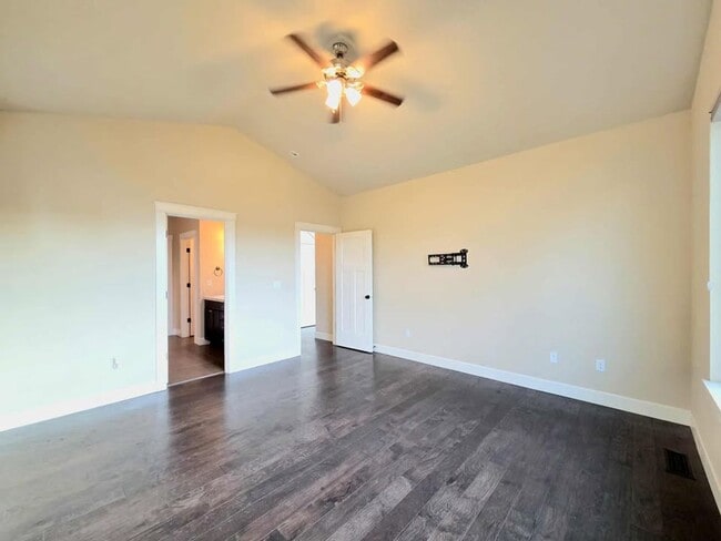 Photo - Large 3 bedroom, 3 bath newer build in sought after East Wenatchee neighborhood!