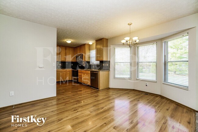 Photo - 5856 Oldenburgh Way