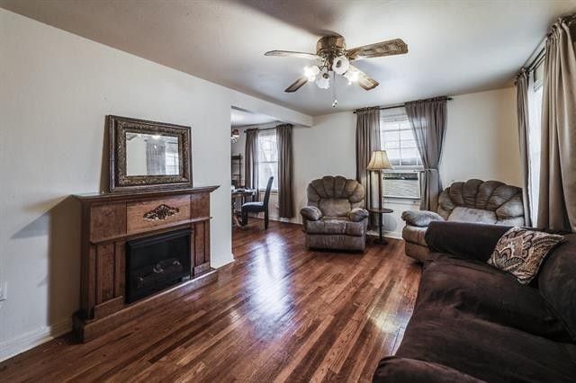 Building Photo - 214 University Ave Unit 214