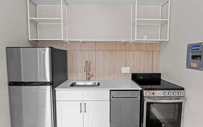 The Flats at Wasson Way Kitchen - The Flats at Wasson Way