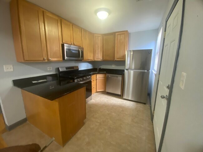 Photo - 7320 N Winchester Ave Unit 2E