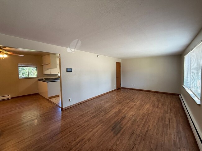 Photo - Crestline Ave/Lakeview St (Triplex) Unit 683 W Crestline Ave