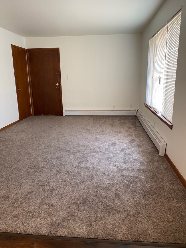 Building Photo - 4927 W National Ave Unit 2 Rental