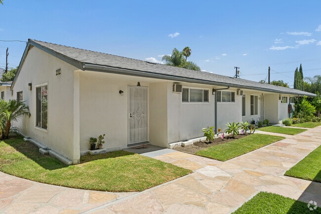 Building Photo - 204 W Verdugo Ave