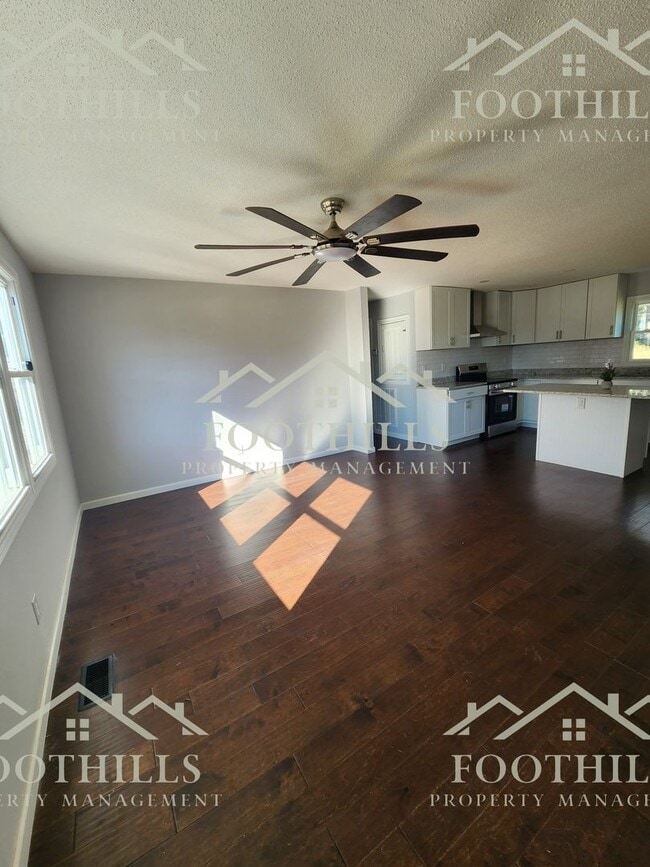 Photo - 1046 Jackson St