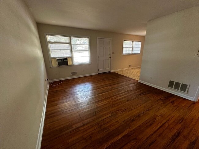 Photo - 353 Morton Ave