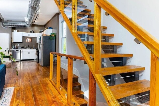 Building Photo - 3020 Hackberry St