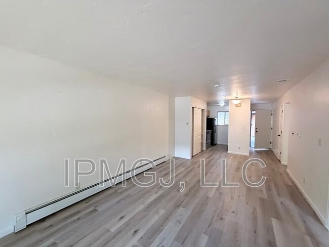 Photo - 3150 Lakeside Dr