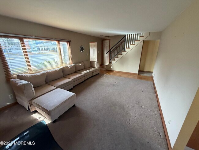 Photo - 755 Van Ct Ave