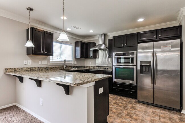 Photo - 440 Kerriann Ln