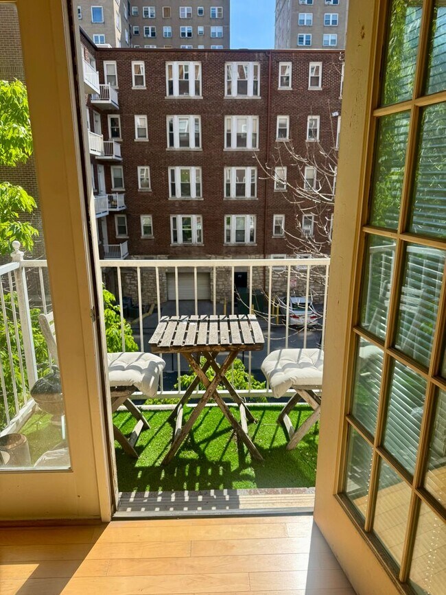 Photo - 5330 Pershing Ave Unit 304