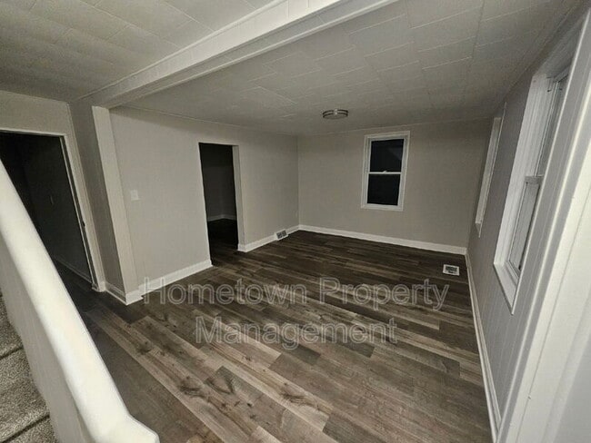 Photo - 2689 Strickhouser Rd