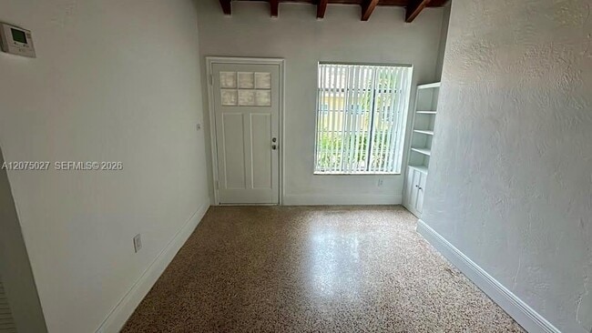 Photo - 2536 SW 18th St Unit 0
