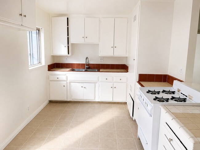 Photo - 3411 W Orange Ave Unit 16