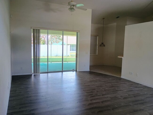 Photo - 3 bedroom 2 bathroom beautiful home