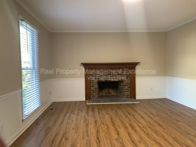 Photo - 4437 Whisperwood Dr