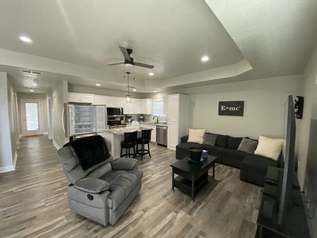 Photo - 237 Martin Ave