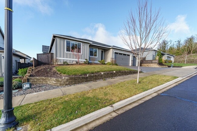 Photo - Charming 3-Bedroom, with Office and 2 Bath Single Level Home in Desirable Green Mountain Estates ...