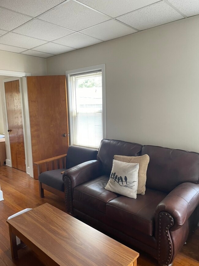 522 W 3rd St Unit 2E