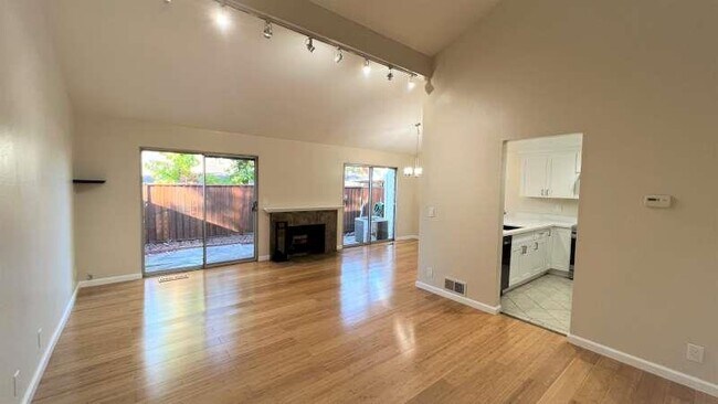 Building Photo - 20263 Northcove Square Rental