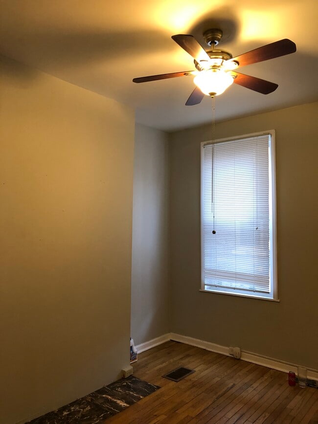 Photo - 177 43 1/2 St