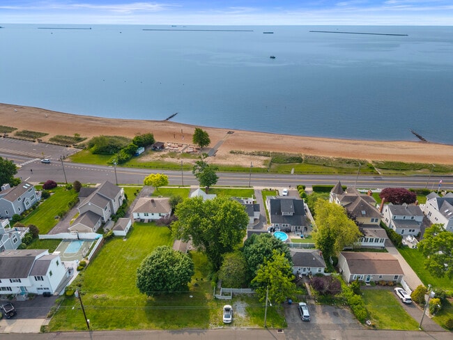 Photo - 792 Ocean Ave