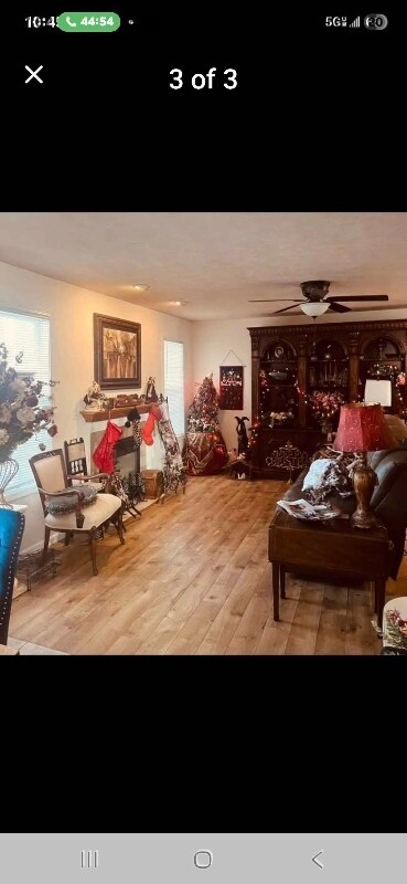 Photo - 452 MacKenzie Pl