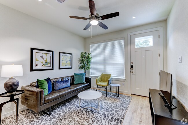 Photo - Canvas on Founders Hill