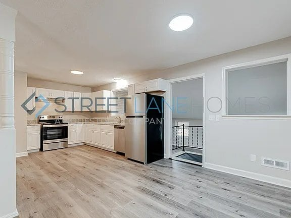 Photo - 2520 Stonehenge Dr