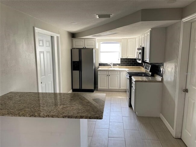 Photo - 1140 Viking Dr