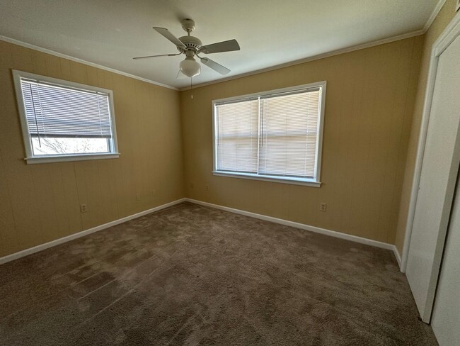 Photo - 1409 S Commerce Ave Apartment Unit #3