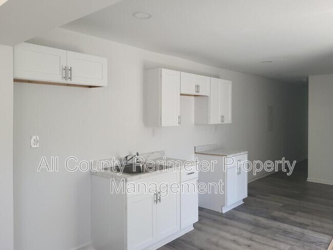 Photo - 1154 Windsor St SW Unidad B