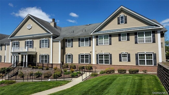 Building Photo - 105 Canter Ct