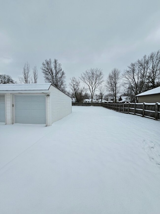 Photo - Beautiful Parma Heights 3 Bedroom