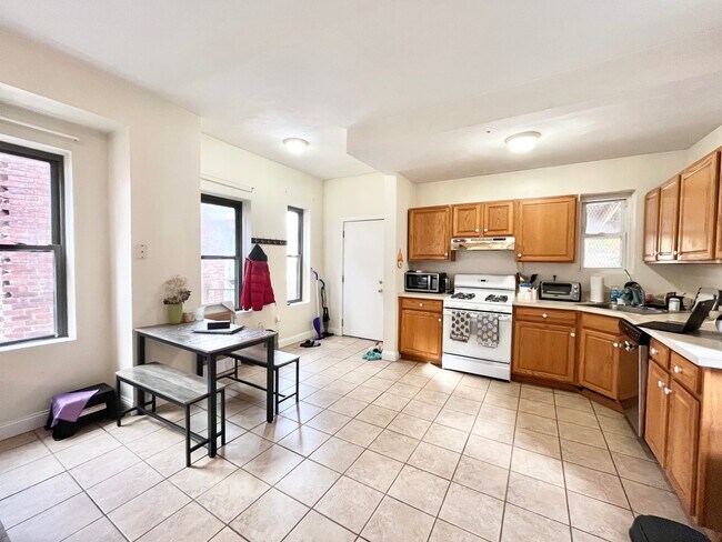 Photo - 10 S Huntington Ave Unidad 3