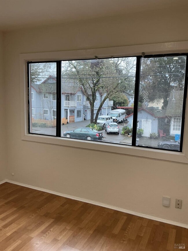 Photo - 212 S E St Unit B