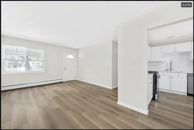 Photo - COMING SOON! Charming 3-Bed Home in Roseville with Modern Upgrades