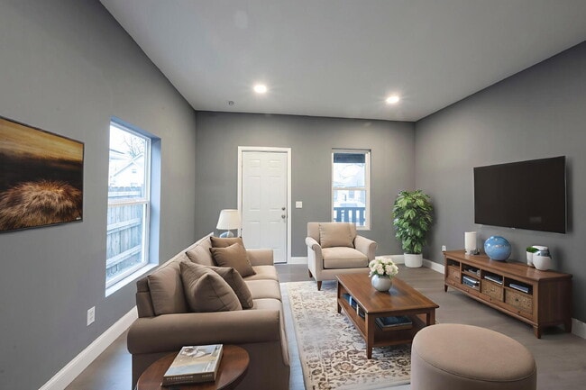 Photo - "Charming 2-Bed, 2-Bath Duplex at 119 North Colorado Ave – Your Cozy 1008 Sq Ft Home Awaits!"