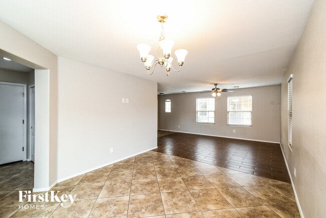 Photo - 3531 E Erie St