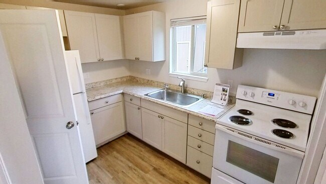 Photo - 2319 Wilson Ave Unit B