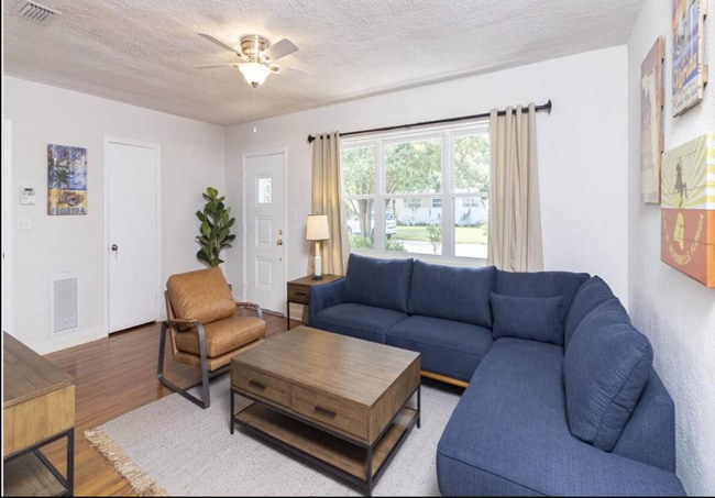 Photo - 113 Coronado St