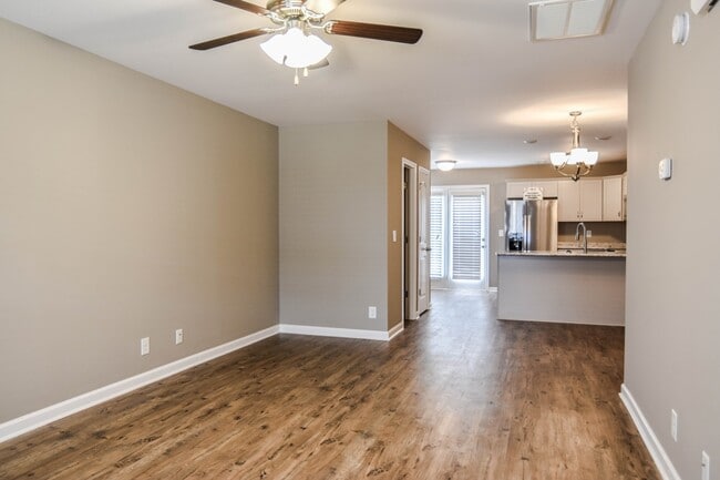 Photo - Two Bedroom in Governor's Crossing!