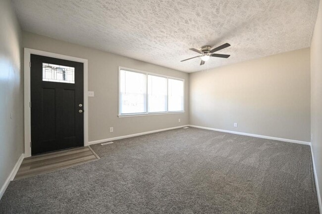 Photo - 847 Durwood Dr