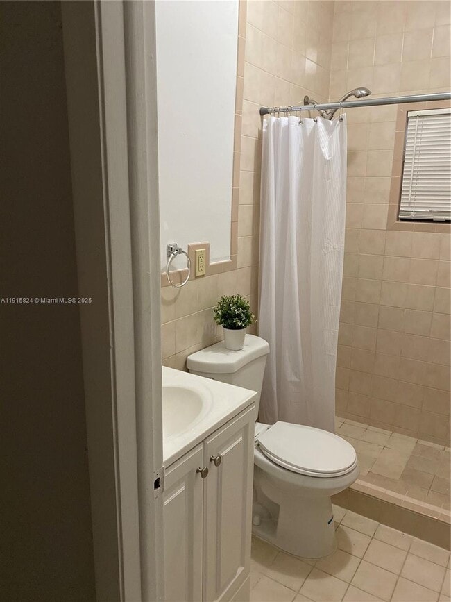 Photo - 2140 SW 25th St Unit A