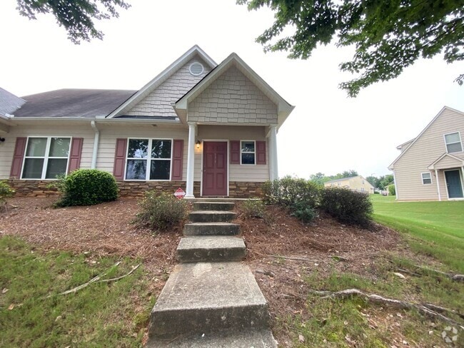 Building Photo - PRE-LEASING FOR AUGUST 2025! Rental