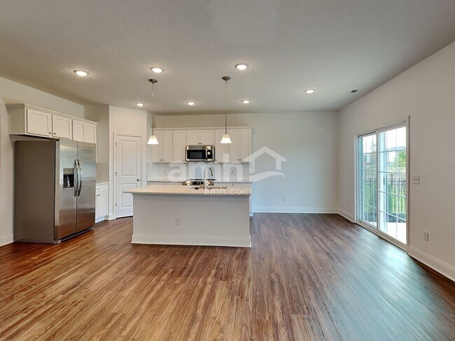 Photo - 1056 Castor Dr