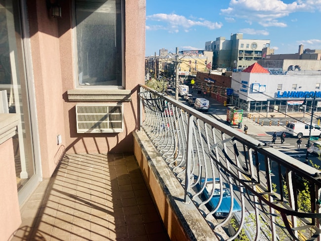 Photo - 93 Wyckoff Ave Unit 4a