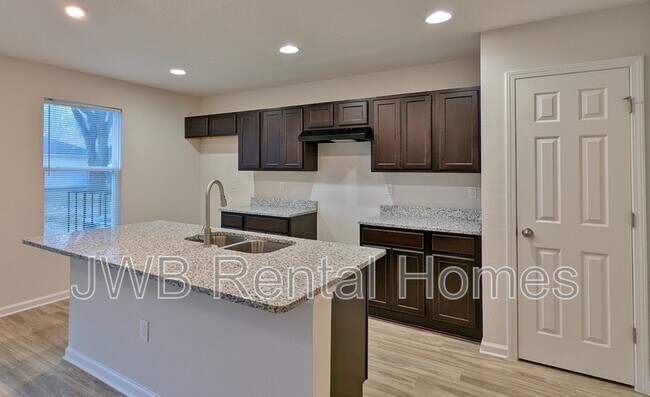 Photo - 8609 Susie St